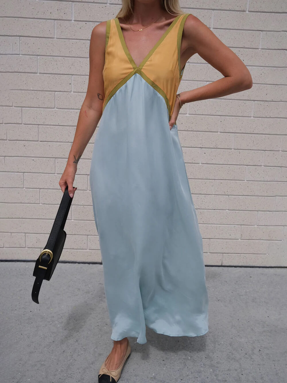 Romy V-Neck Contrasting Color Splicing Chic Dress
