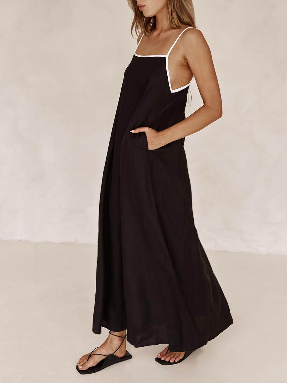 Daniela A-Line Summer Vibe Contrasting Suspender Dress