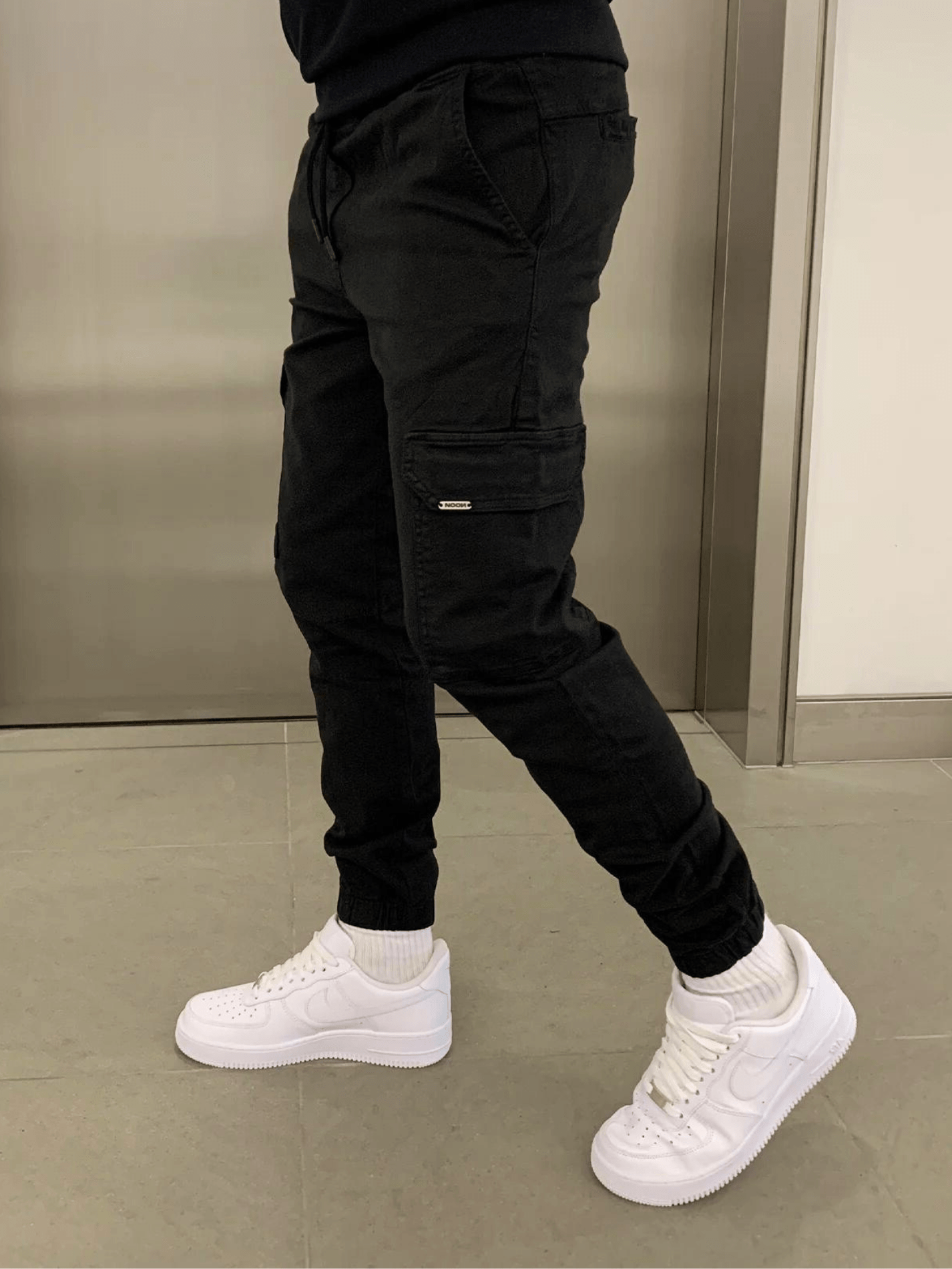 Camden Cargo Joggers – Black